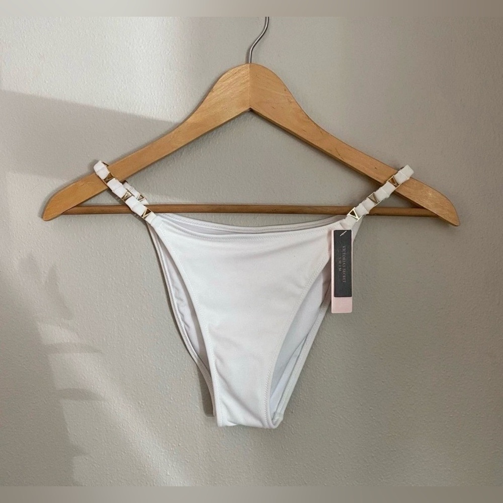 NWT Victoria's Secret White Bikini Bottom With Gold Accents Size M